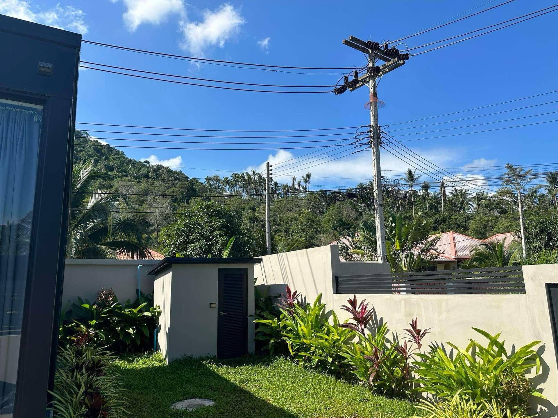 Charming 2-Bedroom Villa For Sale in Maenam