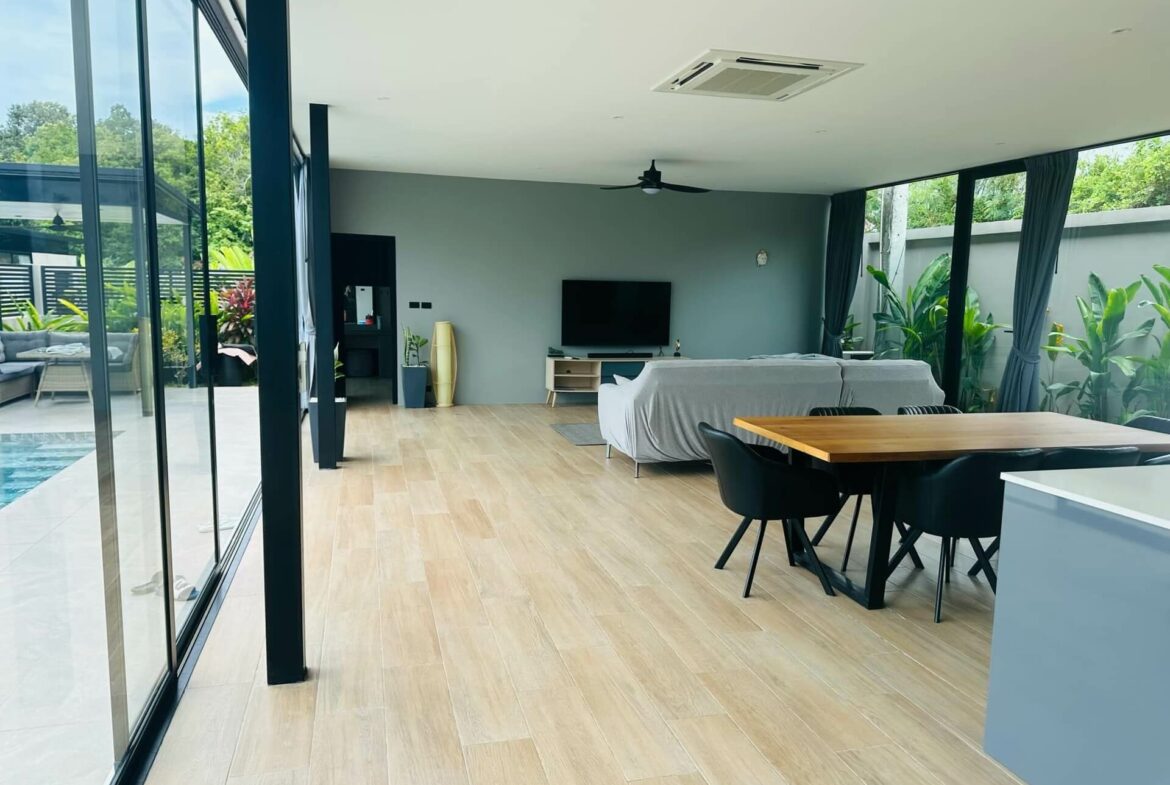 Charming 2-Bedroom Villa For Sale in Maenam
