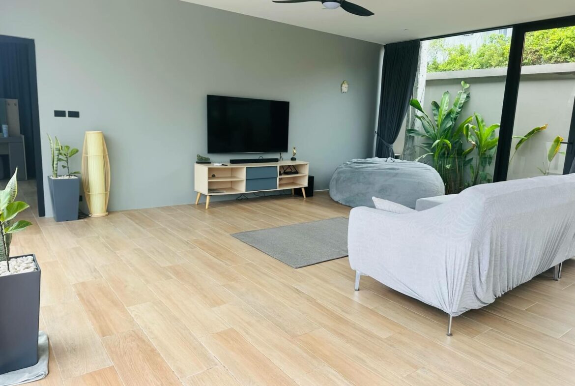 Charming 2-Bedroom Villa For Sale in Maenam