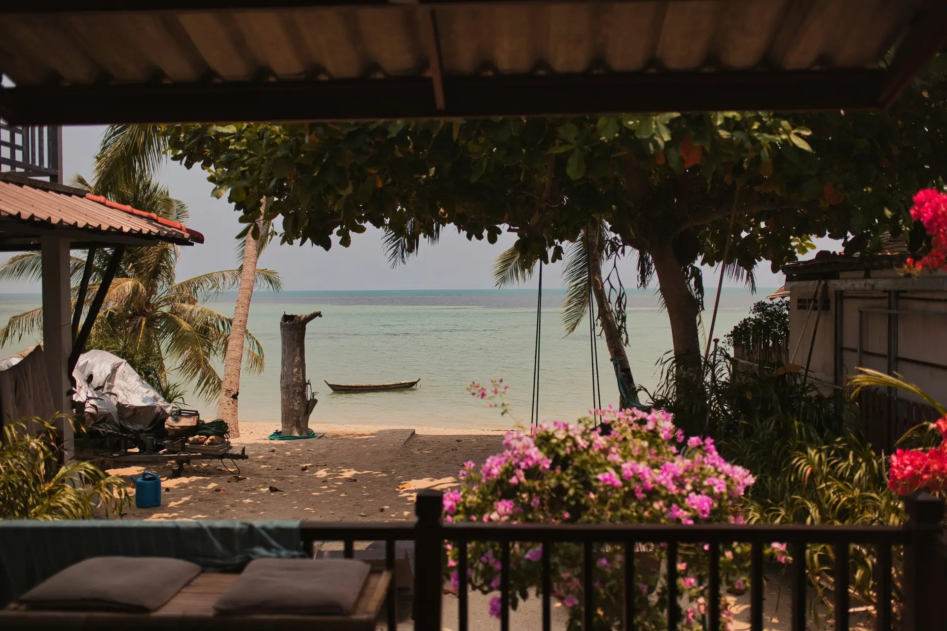 Beachfront villa for rent in Koh Samui – Exclusive seaside property rental