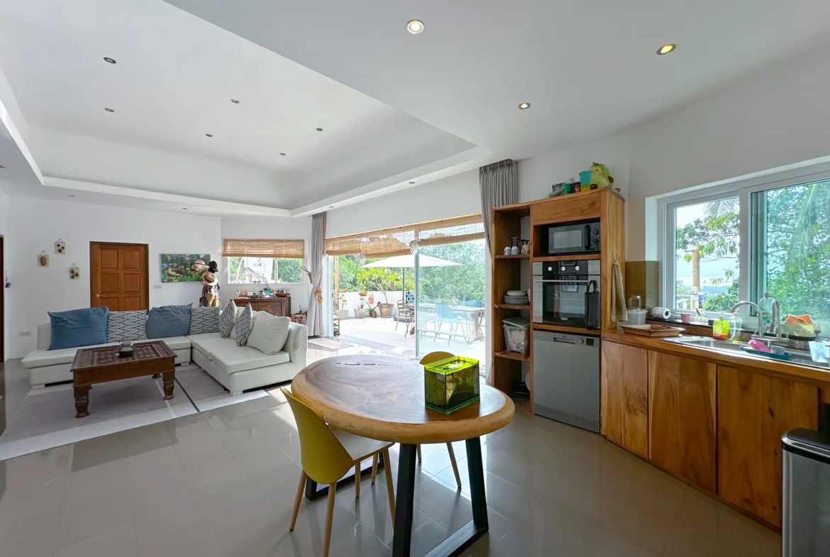 Villa for Sale in Lipa Noi – Sea View & Sunset Over Ang Thong