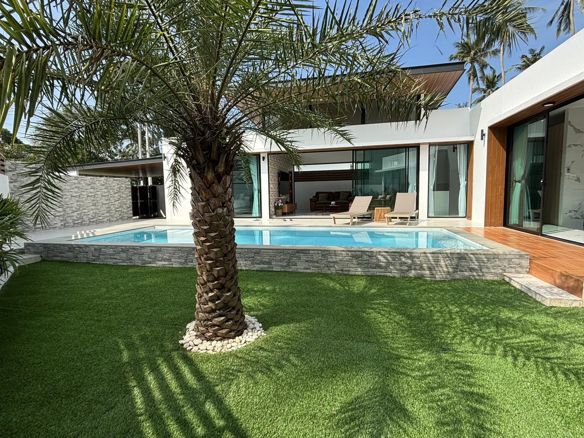 Charming 3-Bedroom Villa for Sale in Maenam - Samui & Koh