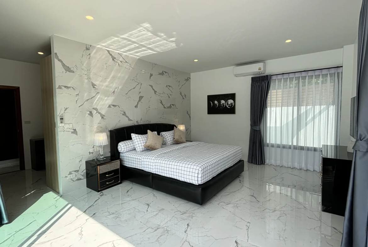 Charming 3-Bedroom Villa for Sale in Maenam - Samui & Koh