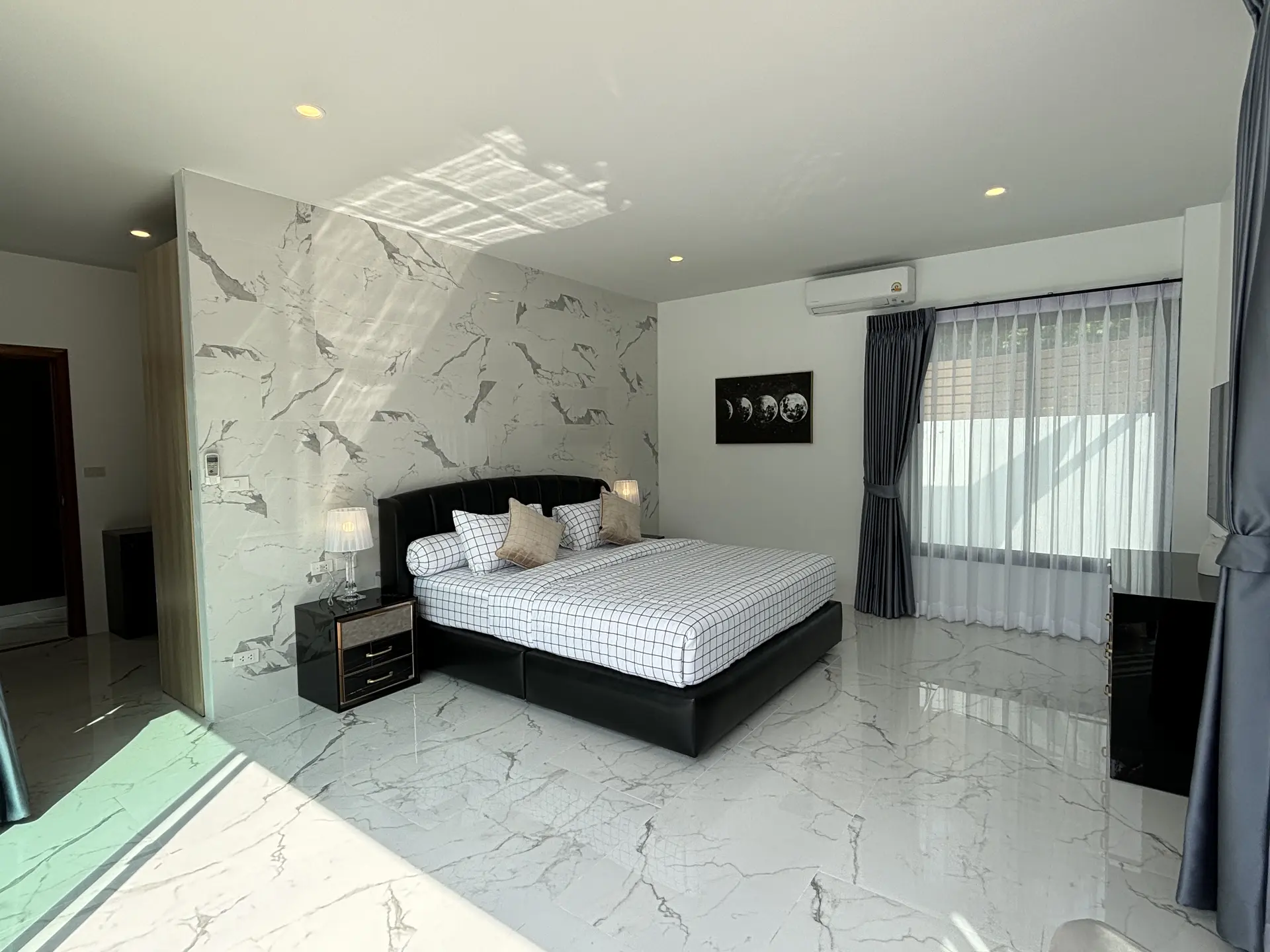 Charming 3-Bedroom Villa for Sale in Maenam - Samui & Koh