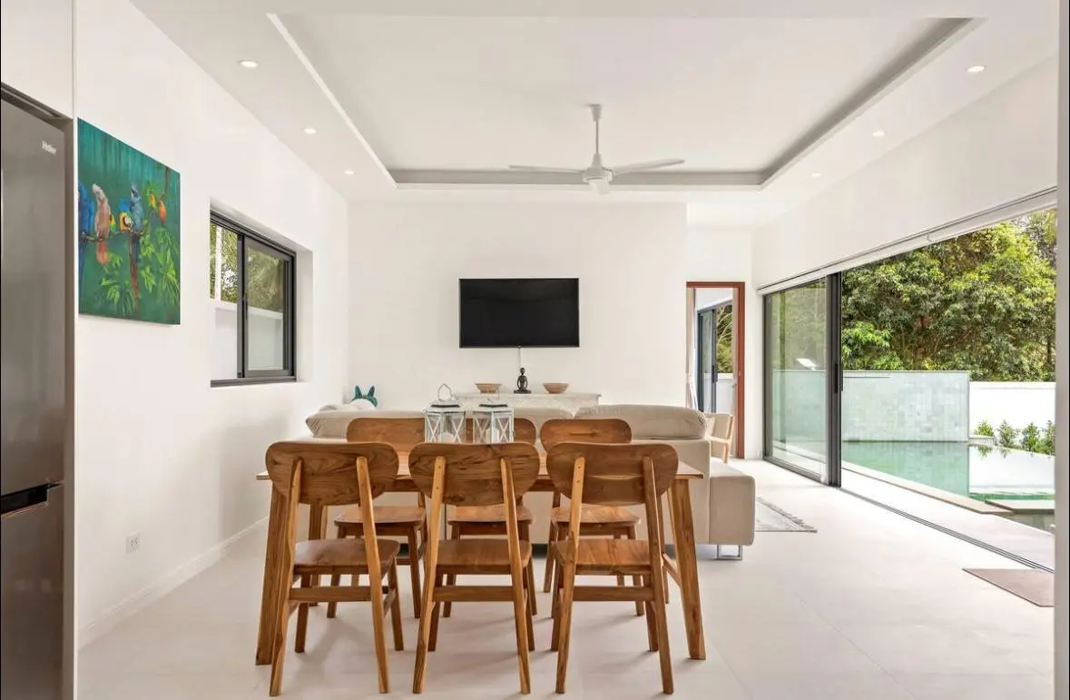 3-bedroom villa for long-term rent in Maenam, Koh Samui.