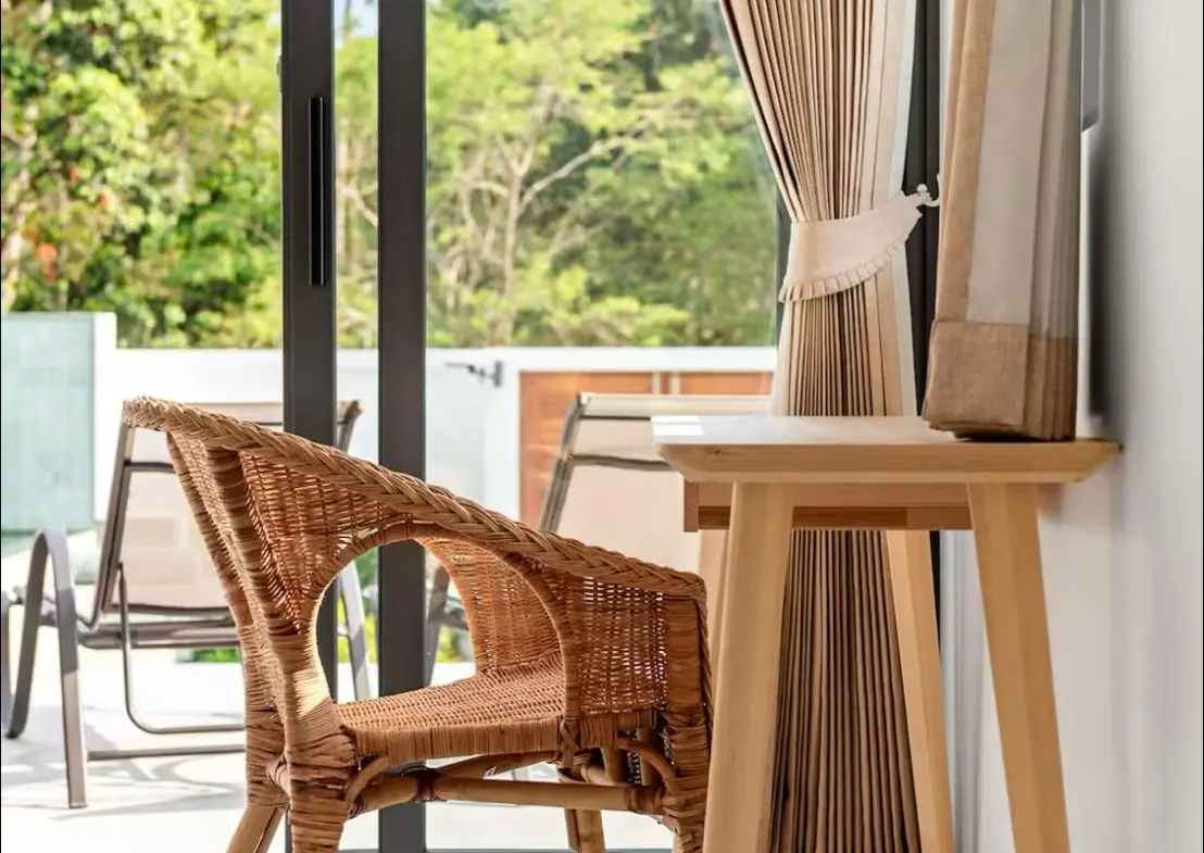 3-bedroom villa for long-term rent in Maenam, Koh Samui.