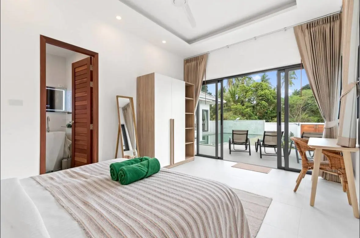 3-bedroom villa for long-term rent in Maenam, Koh Samui.