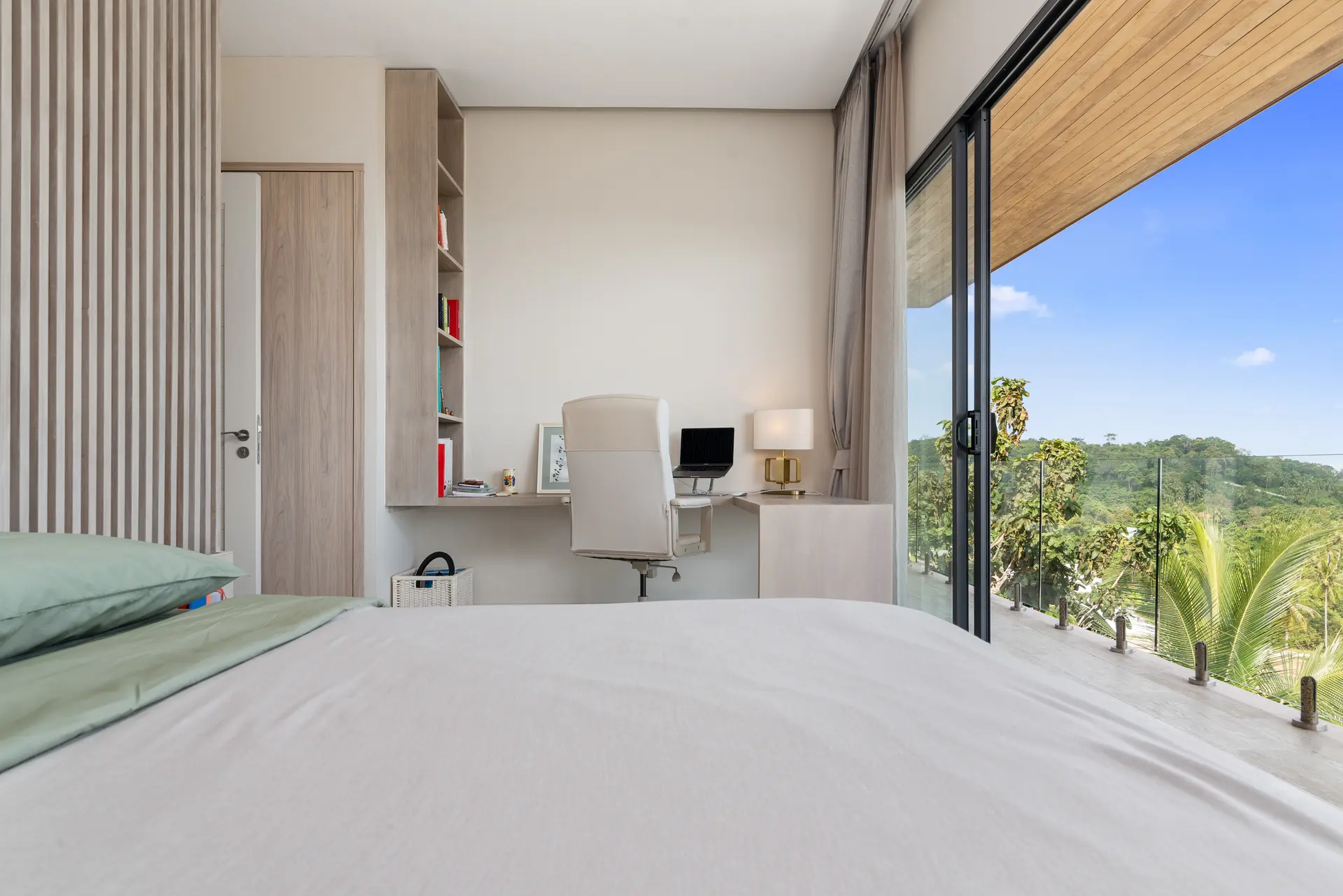 5-Bedroom Sea View Villa for Holiday Rent – Bang Por | Koh Samui - desk with a view