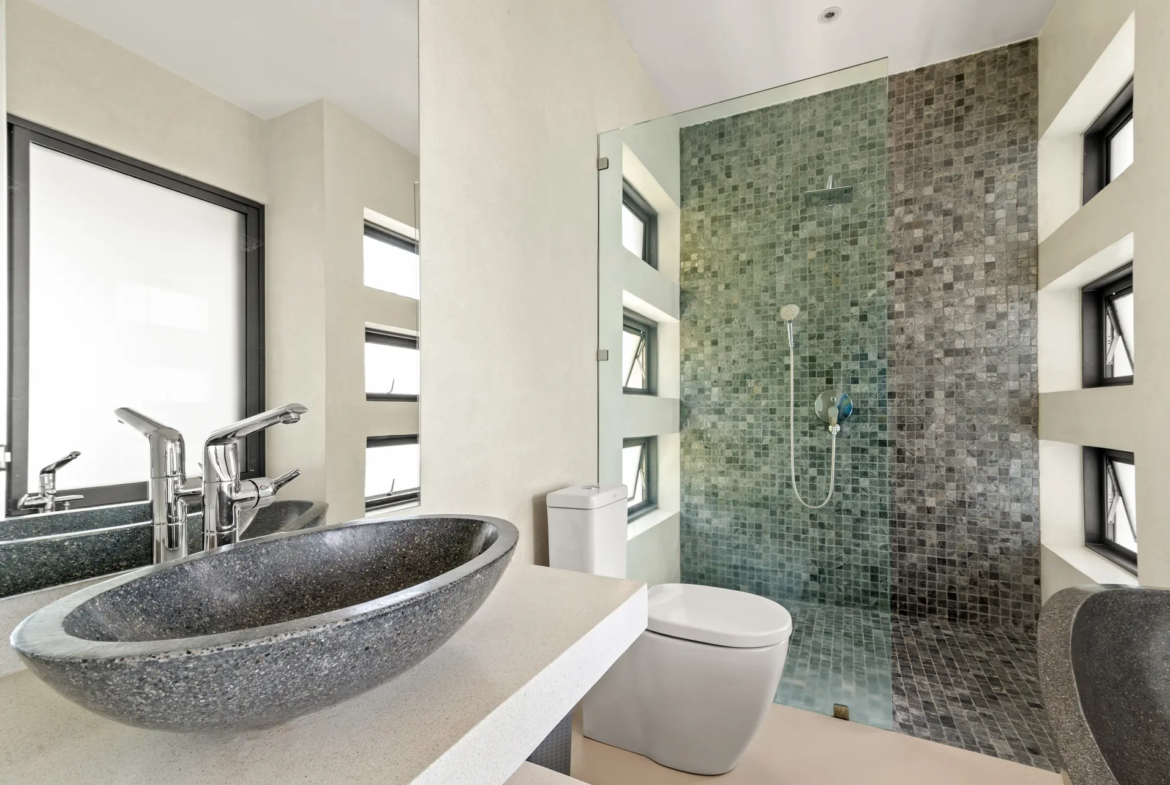 5-Bedroom Sea View Villa for Holiday Rent – Bang Por | Koh Samui - Bathroom 3